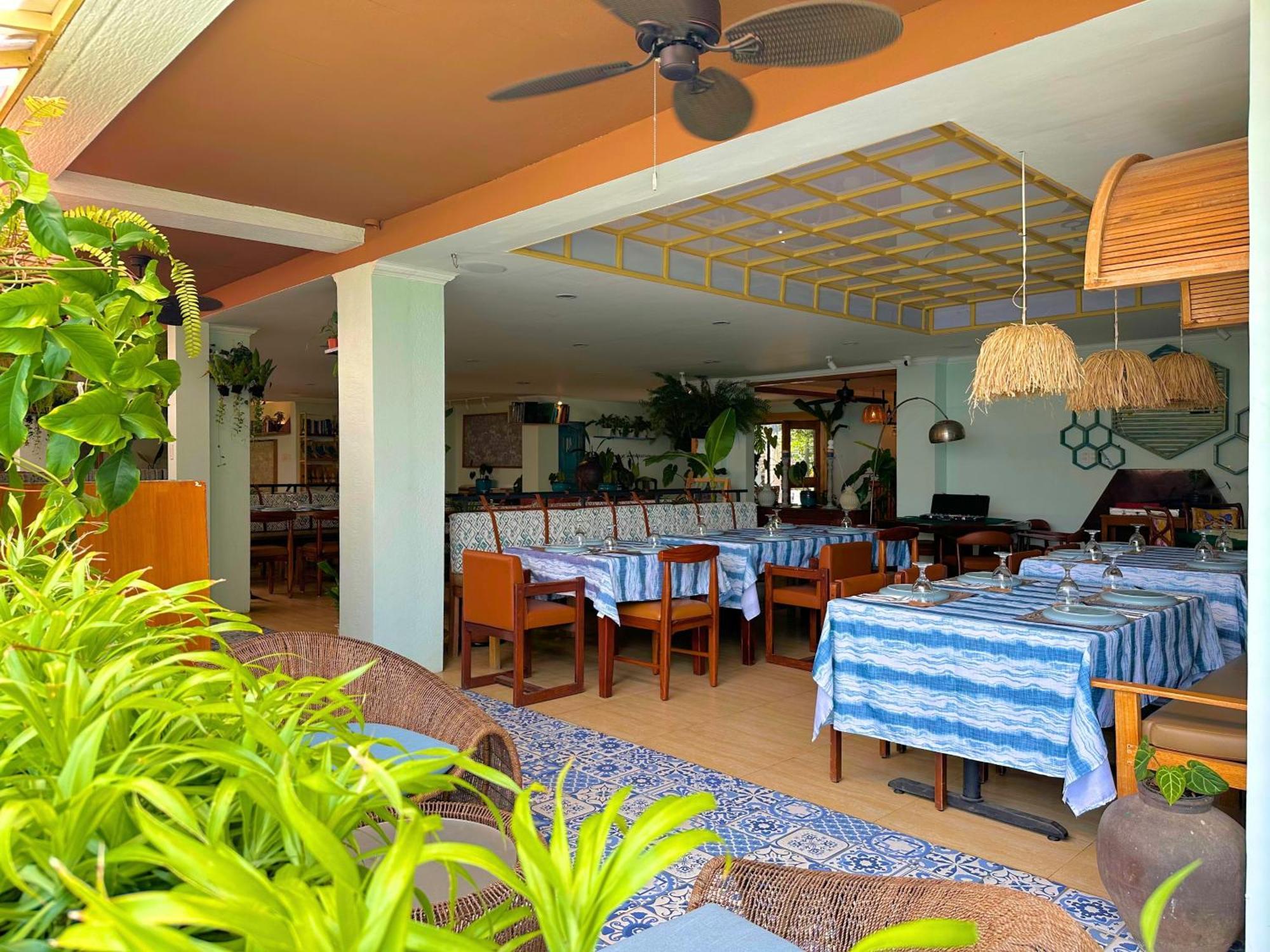 Cabins By Eco Hotels Тагайтай Экстерьер фото