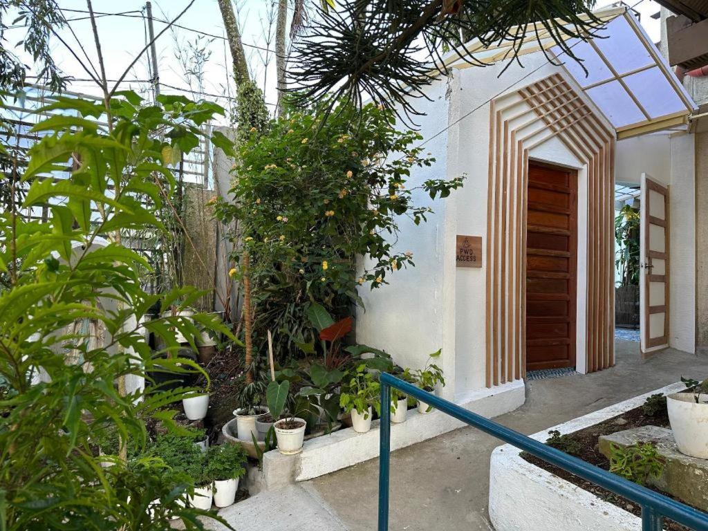 Cabins By Eco Hotels Тагайтай Экстерьер фото